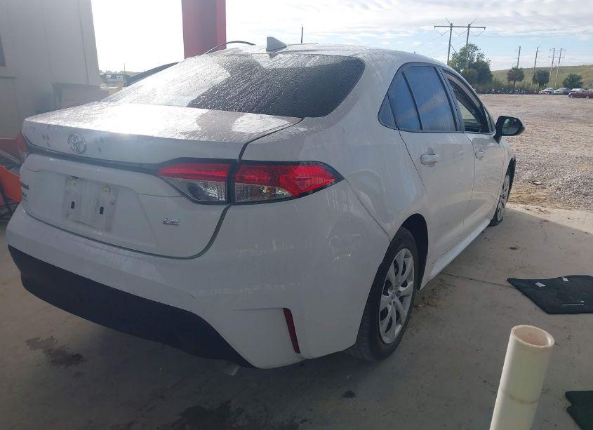 Photo 4 of 2024 Toyota Corolla LE (VIN 5YFB4MDE0RP189035)