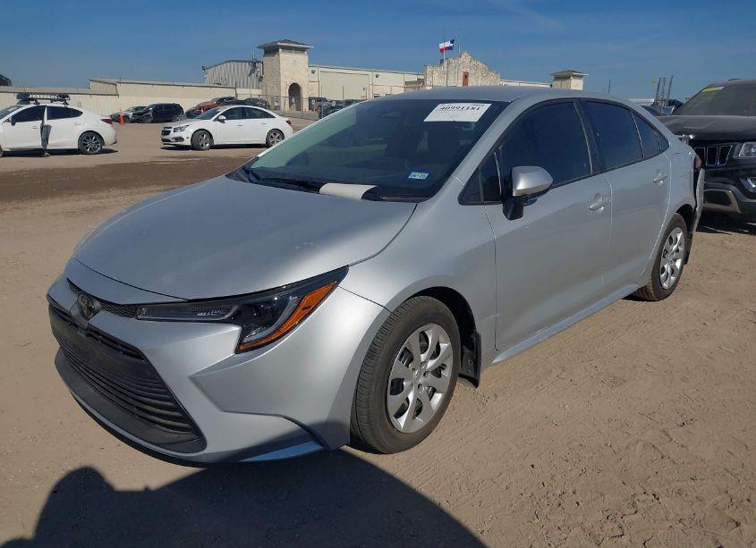 Photo 2 of 2024 Toyota Corolla LE (VIN 5YFB4MDE0RP195496)