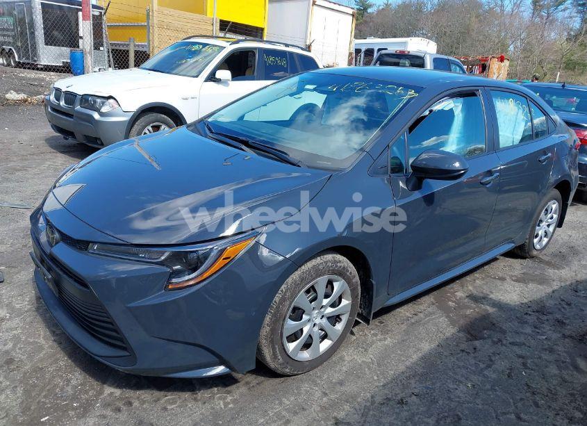 Photo 2 of 2024 Toyota Corolla LE (VIN 5YFB4MDE0RP198592)