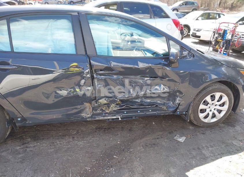 Photo 6 of 2024 Toyota Corolla LE (VIN 5YFB4MDE0RP198592)