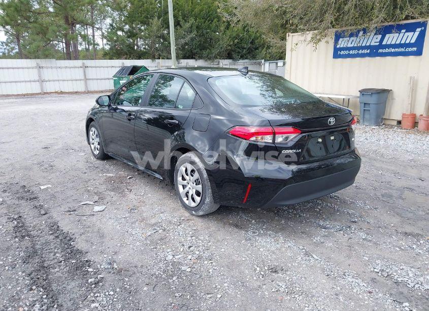 Photo 3 of 2025 Toyota Corolla LE (VIN 5YFB4MDE0SP247831)