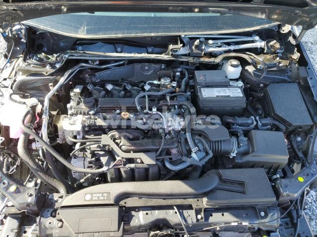 2025 TOYOTA COROLLA LE (VIN 5YFB4MDE0SP255492) main photo