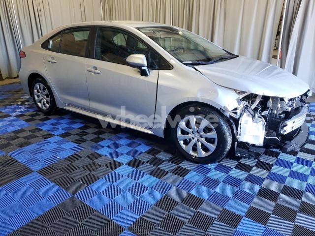 Photo 3 of 2025 TOYOTA COROLLA LE (VIN 5YFB4MDE0SP305615)