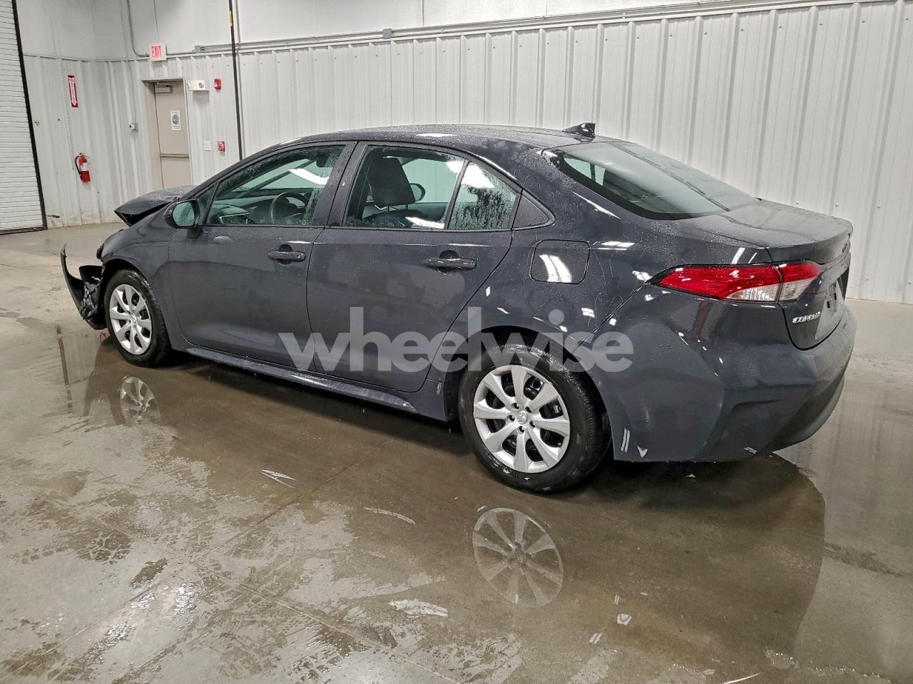 Photo 2 of 2025 TOYOTA COROLLA LE (VIN 5YFB4MDE0SP332572)