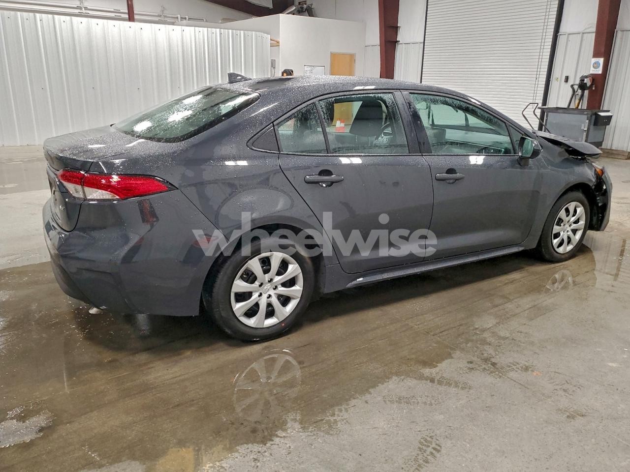 Photo 3 of 2025 TOYOTA COROLLA LE (VIN 5YFB4MDE0SP332572)