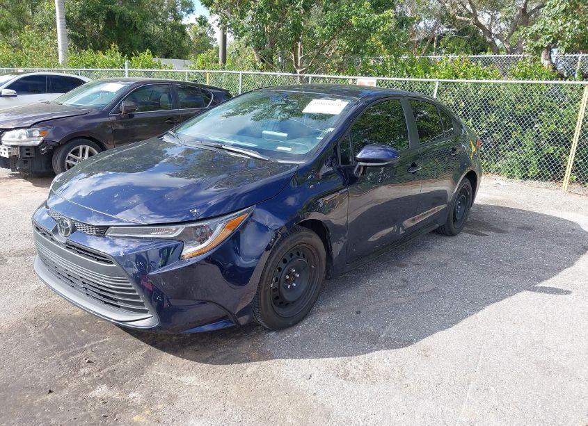 Photo 2 of 2023 Toyota Corolla LE (VIN 5YFB4MDE1PP029193)