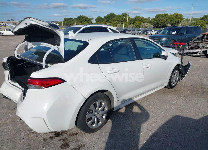 Photo 4 of 2023 Toyota Corolla LE (VIN 5YFB4MDE1PP079155)