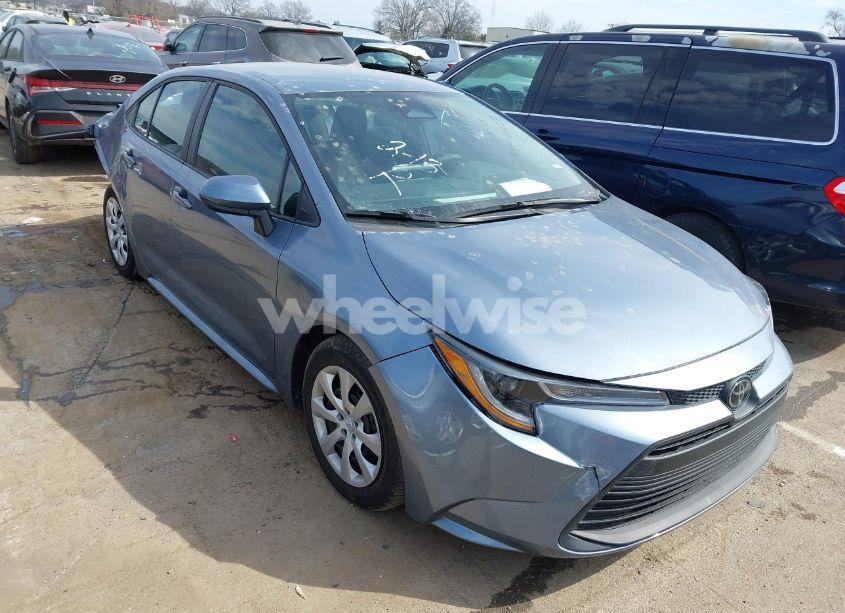 2024 Toyota Corolla LE (VIN 5YFB4MDE1RP096427) main photo