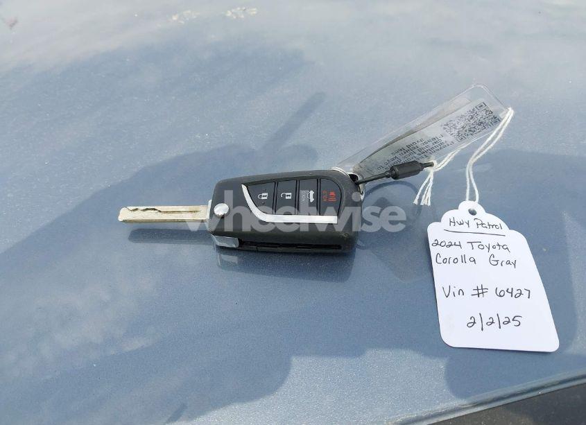 Photo 11 of 2024 Toyota Corolla LE (VIN 5YFB4MDE1RP096427)