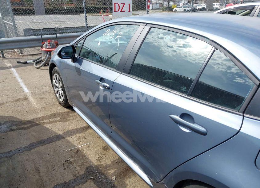 Photo 14 of 2024 Toyota Corolla LE (VIN 5YFB4MDE1RP096427)