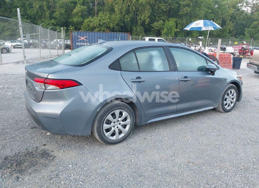 Photo 4 of 2024 Toyota Corolla LE (VIN 5YFB4MDE1RP097433)