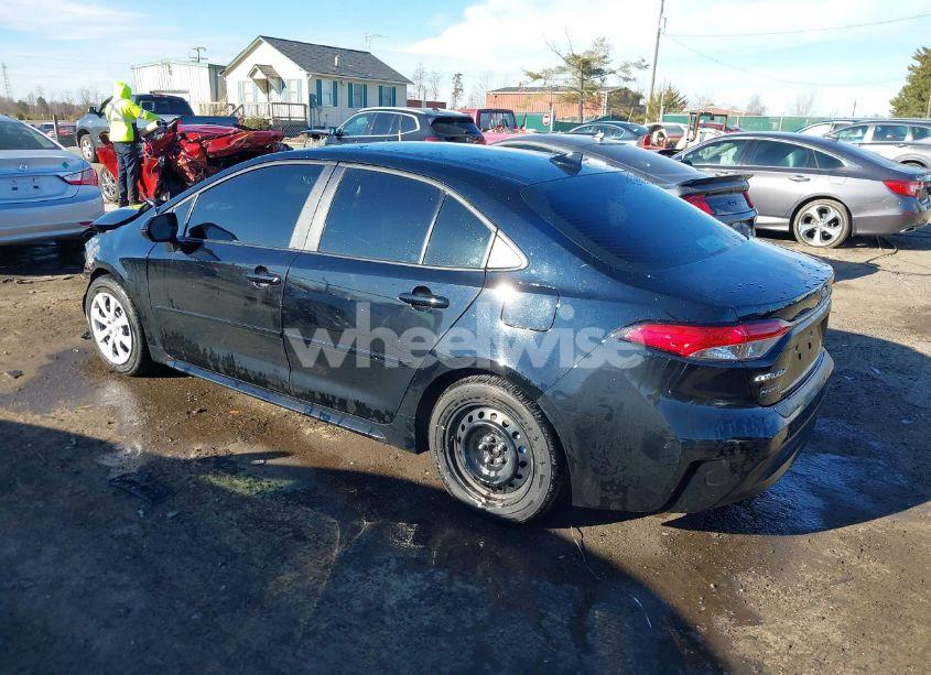 Photo 3 of 2024 Toyota Corolla LE (VIN 5YFB4MDE1RP099926)