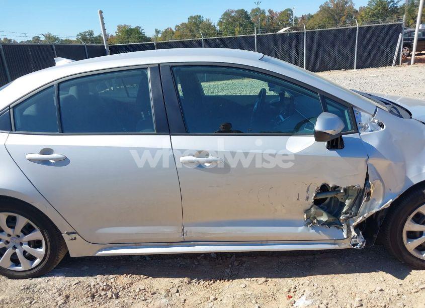 Photo 13 of 2024 Toyota Corolla LE (VIN 5YFB4MDE1RP116613)