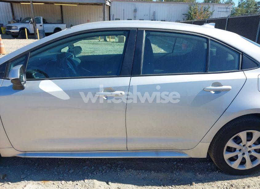 Photo 14 of 2024 Toyota Corolla LE (VIN 5YFB4MDE1RP116613)
