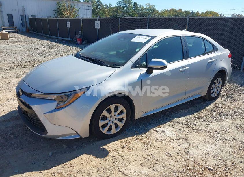 Photo 2 of 2024 Toyota Corolla LE (VIN 5YFB4MDE1RP116613)