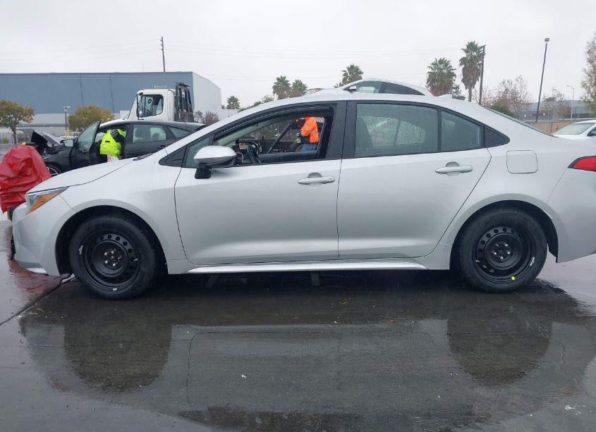 Photo 6 of 2024 Toyota Corolla LE (VIN 5YFB4MDE1RP135484)