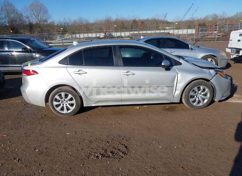 Photo 13 of 2024 Toyota Corolla LE (VIN 5YFB4MDE1RP138014)