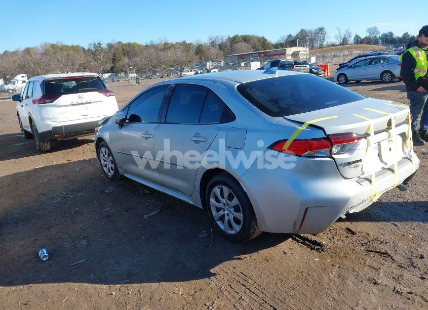 Photo 3 of 2024 Toyota Corolla LE (VIN 5YFB4MDE1RP138014)