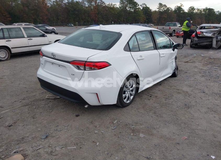 Photo 4 of 2024 Toyota Corolla LE (VIN 5YFB4MDE1RP140278)