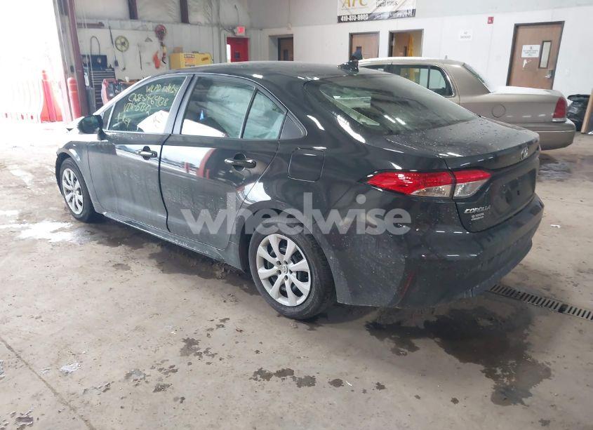 Photo 3 of 2024 Toyota Corolla LE (VIN 5YFB4MDE1RP157372)