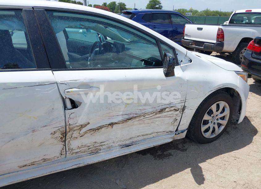 Photo 6 of 2024 Toyota Corolla LE (VIN 5YFB4MDE1RP166217)