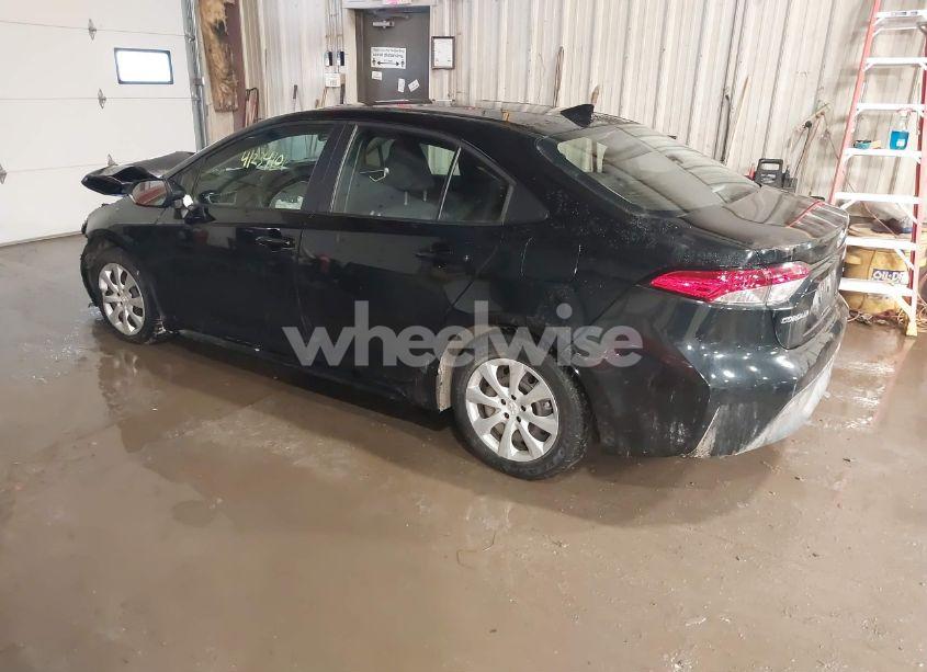 Photo 3 of 2024 Toyota Corolla LE (VIN 5YFB4MDE1RP185902)