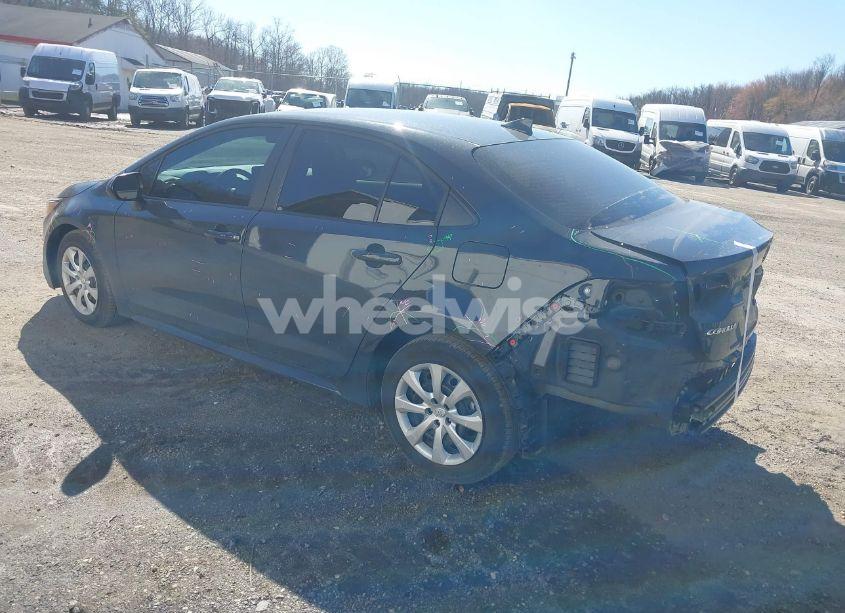 Photo 3 of 2024 Toyota Corolla LE (VIN 5YFB4MDE1RP188296)