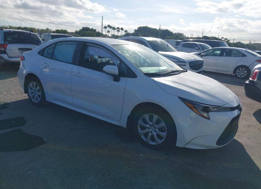 2024 Toyota Corolla LE (VIN 5YFB4MDE1RP214346) main photo