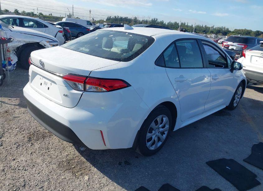 Photo 4 of 2024 Toyota Corolla LE (VIN 5YFB4MDE1RP214346)