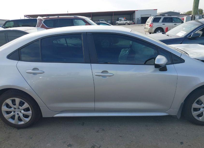 Photo 13 of 2024 Toyota Corolla LE (VIN 5YFB4MDE1RP221281)
