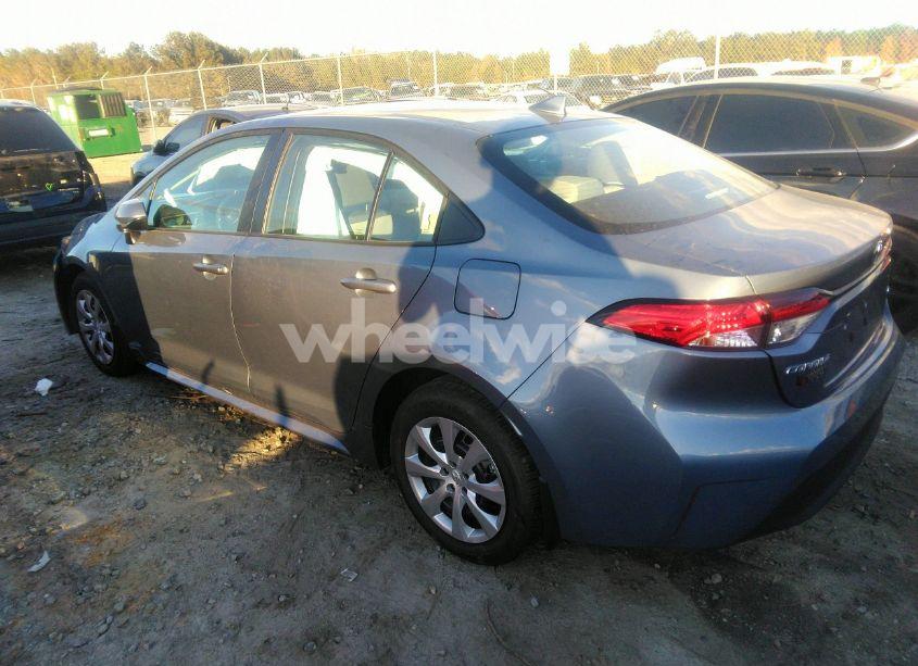 Photo 3 of 2025 Toyota Corolla LE (VIN 5YFB4MDE1SP246400)