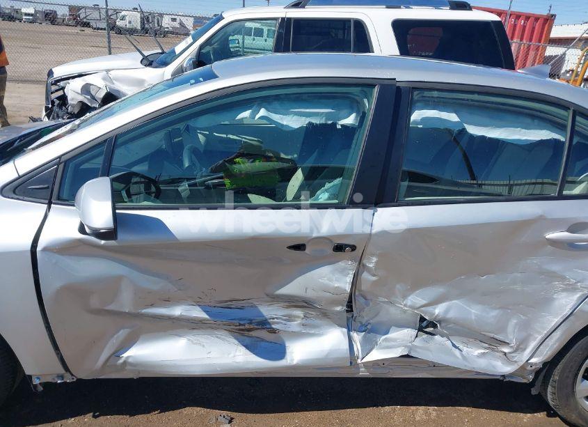 Photo 14 of 2025 Toyota Corolla LE (VIN 5YFB4MDE1SP266386)