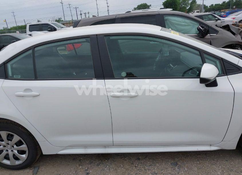 Photo 13 of 2025 Toyota Corolla LE (VIN 5YFB4MDE1SP276772)
