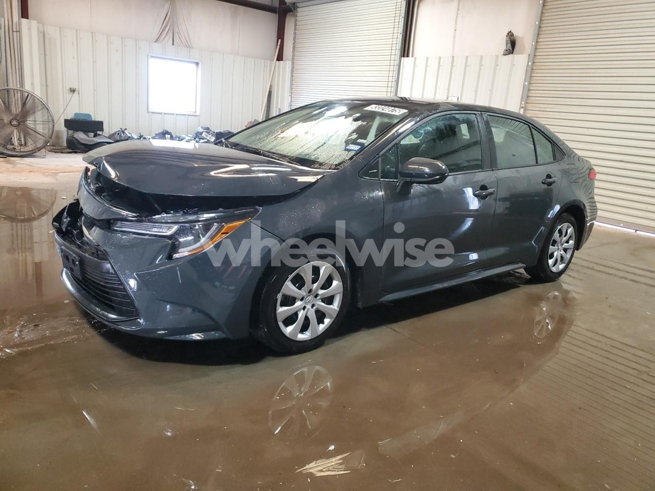 2025 TOYOTA COROLLA LE (VIN 5YFB4MDE1SP284919) main photo