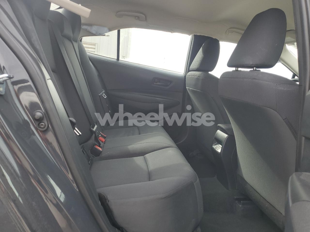 Photo 10 of 2025 TOYOTA COROLLA LE (VIN 5YFB4MDE1SP284919)