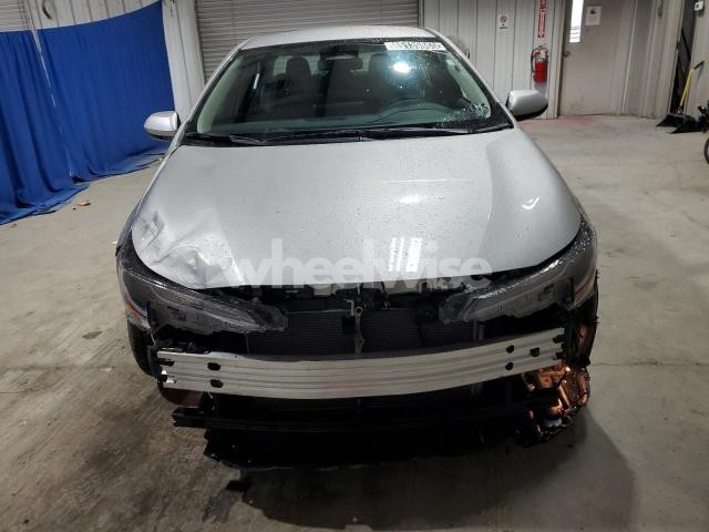 Photo 3 of 2025 TOYOTA COROLLA LE (VIN 5YFB4MDE1SP324822)