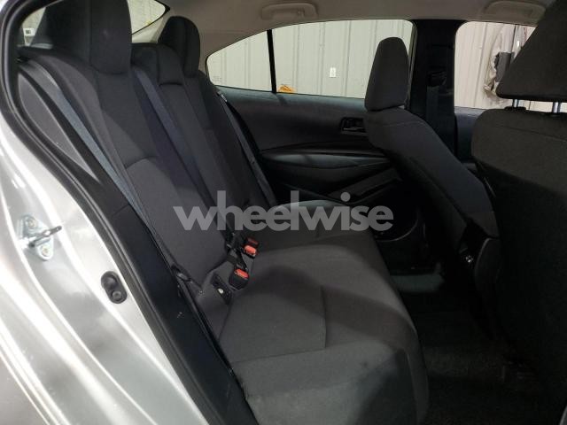 Photo 4 of 2025 TOYOTA COROLLA LE (VIN 5YFB4MDE1SP324822)