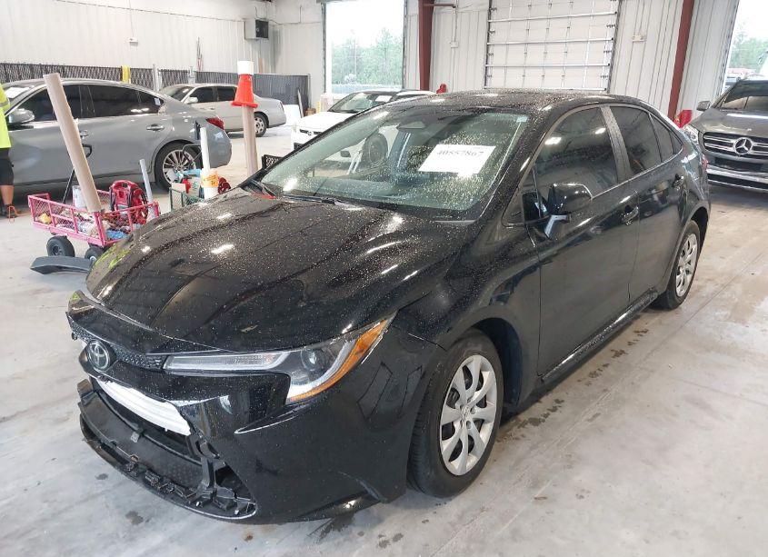 Photo 2 of 2023 Toyota Corolla LE (VIN 5YFB4MDE2PP009843)