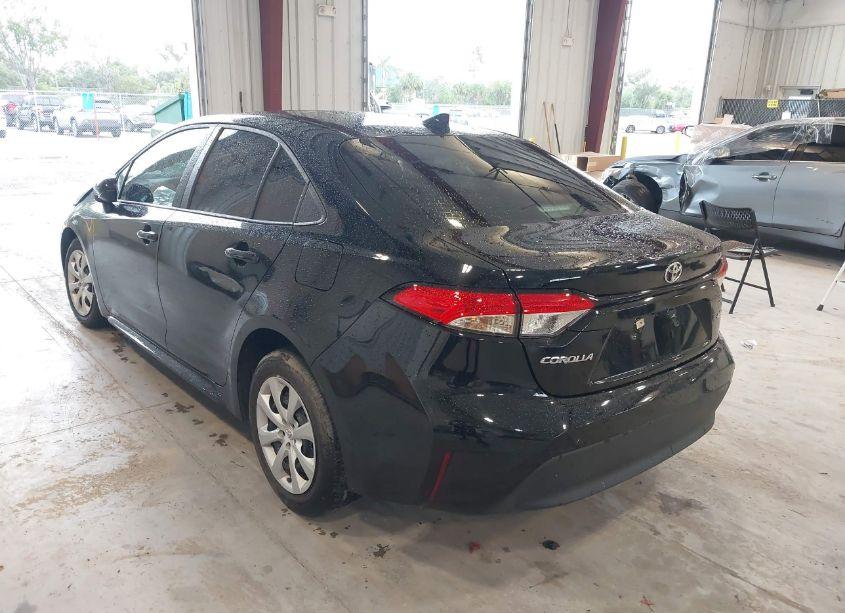 Photo 3 of 2023 Toyota Corolla LE (VIN 5YFB4MDE2PP009843)