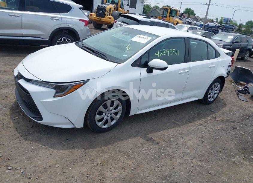 Photo 2 of 2023 Toyota Corolla LE (VIN 5YFB4MDE2PP049386)
