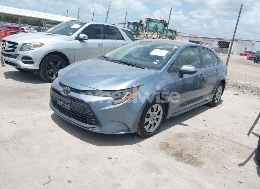 Photo 2 of 2023 Toyota Corolla LE (VIN 5YFB4MDE2PP051557)