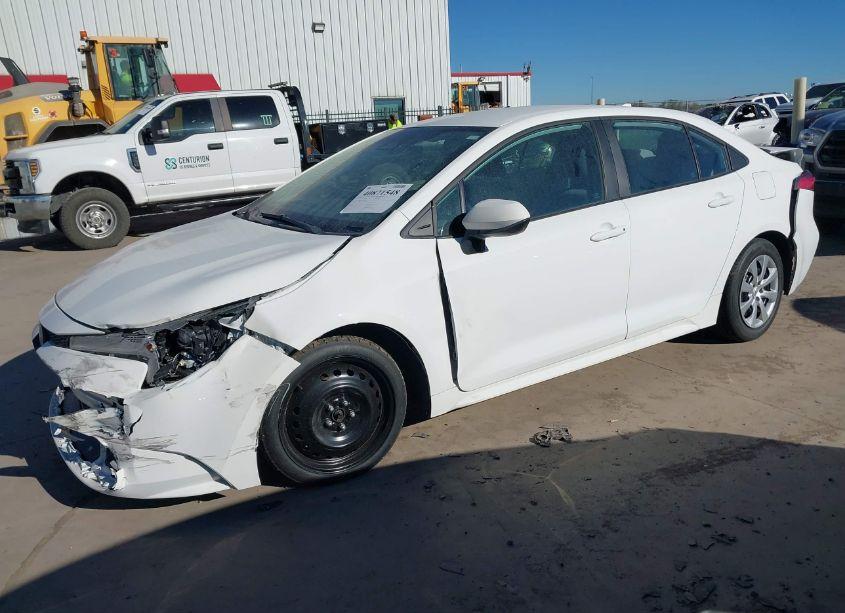 Photo 2 of 2024 Toyota Corolla LE (VIN 5YFB4MDE2RP084500)