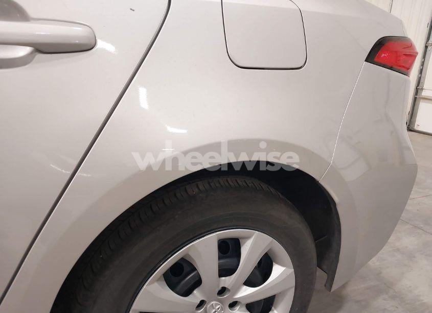 Photo 6 of 2024 Toyota Corolla LE (VIN 5YFB4MDE2RP090619)