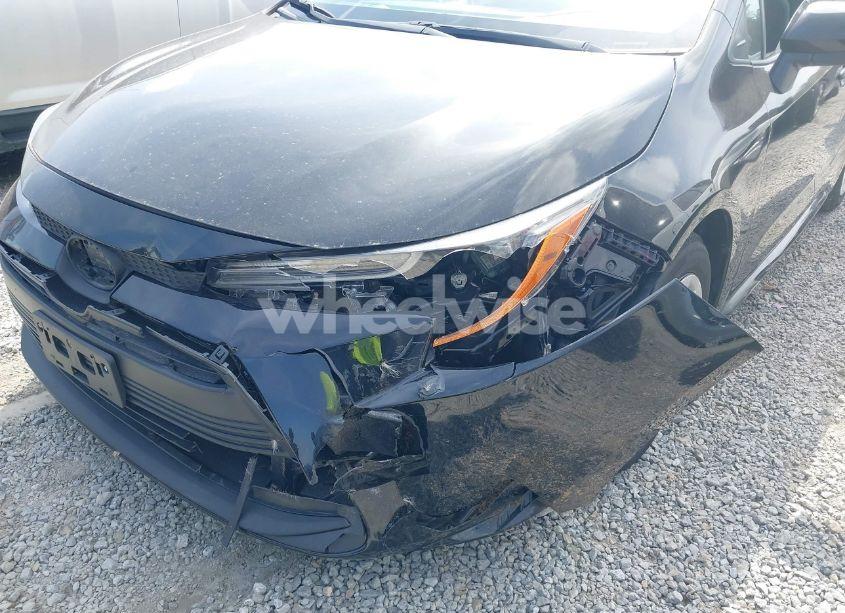 Photo 6 of 2024 Toyota Corolla LE (VIN 5YFB4MDE2RP091480)