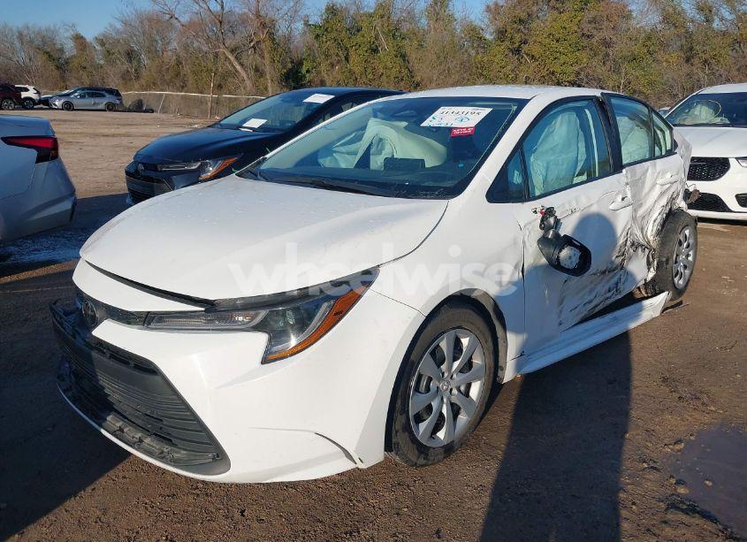 Photo 2 of 2024 Toyota Corolla LE (VIN 5YFB4MDE2RP096422)