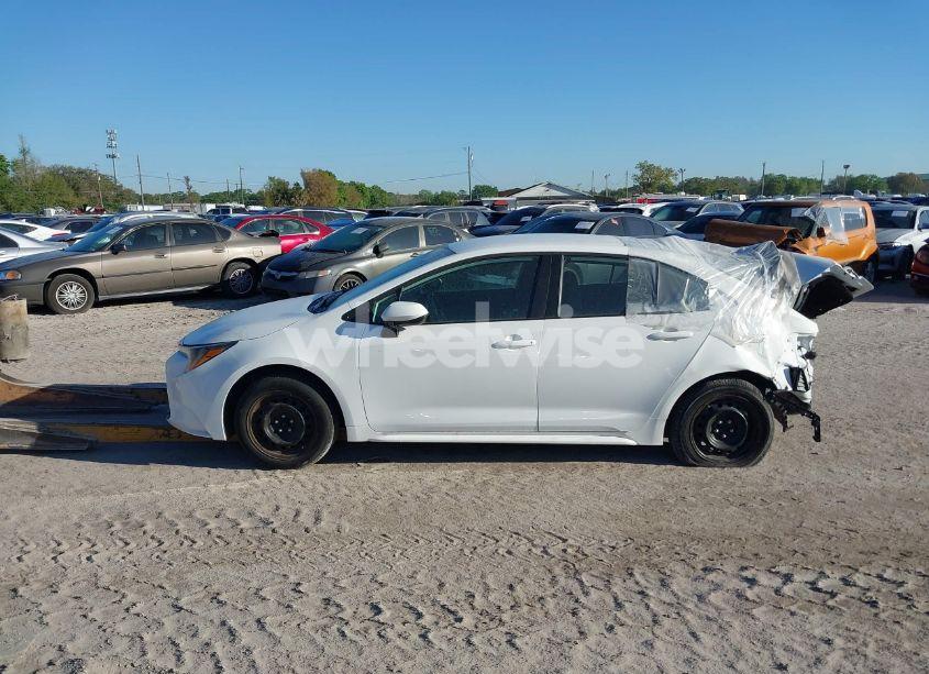 Photo 15 of 2024 Toyota Corolla LE (VIN 5YFB4MDE2RP115227)