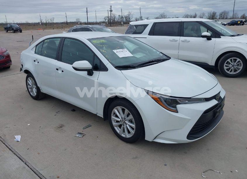 2024 Toyota Corolla LE (VIN 5YFB4MDE2RP121884) main photo