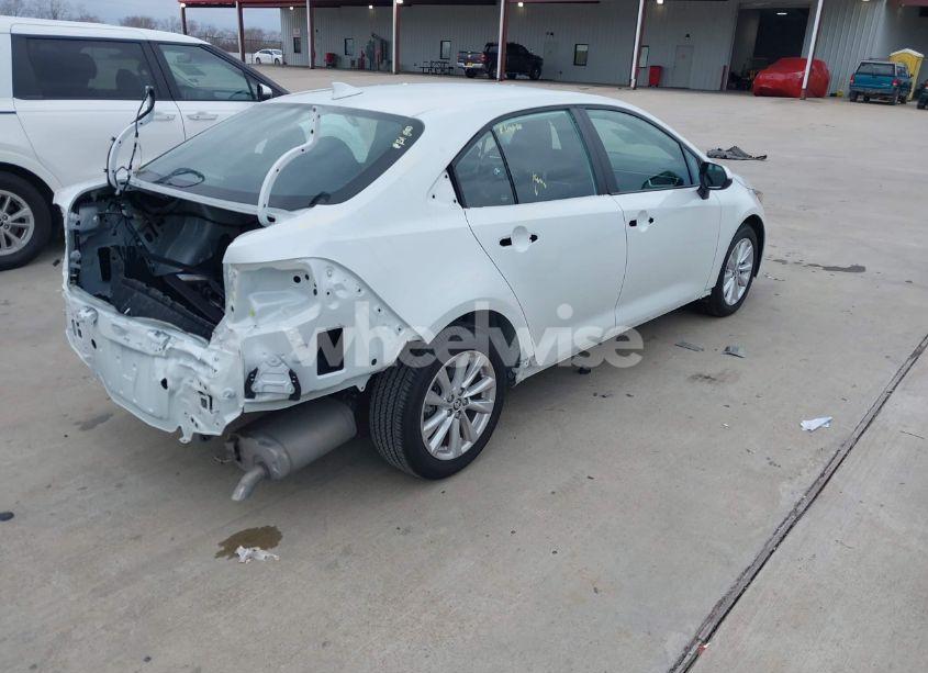 Photo 4 of 2024 Toyota Corolla LE (VIN 5YFB4MDE2RP121884)