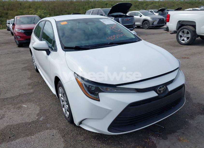 2024 Toyota Corolla LE (VIN 5YFB4MDE2RP122758) main photo