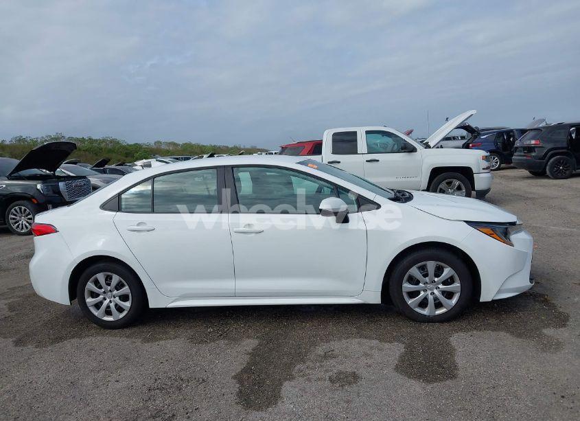 Photo 13 of 2024 Toyota Corolla LE (VIN 5YFB4MDE2RP122758)